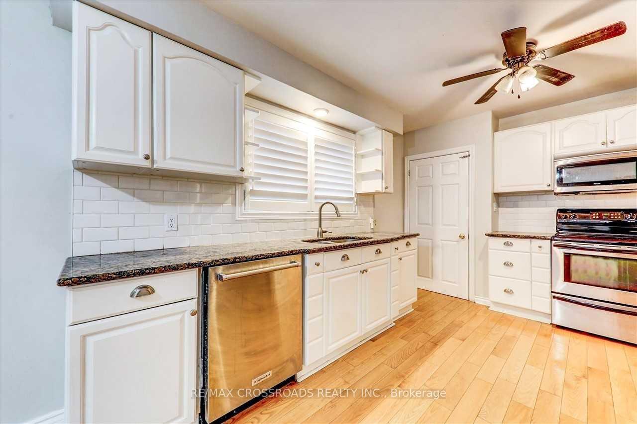 Photo 11 of 4700 Baldwin Street S, Whitby, Taunton North — HOMEH