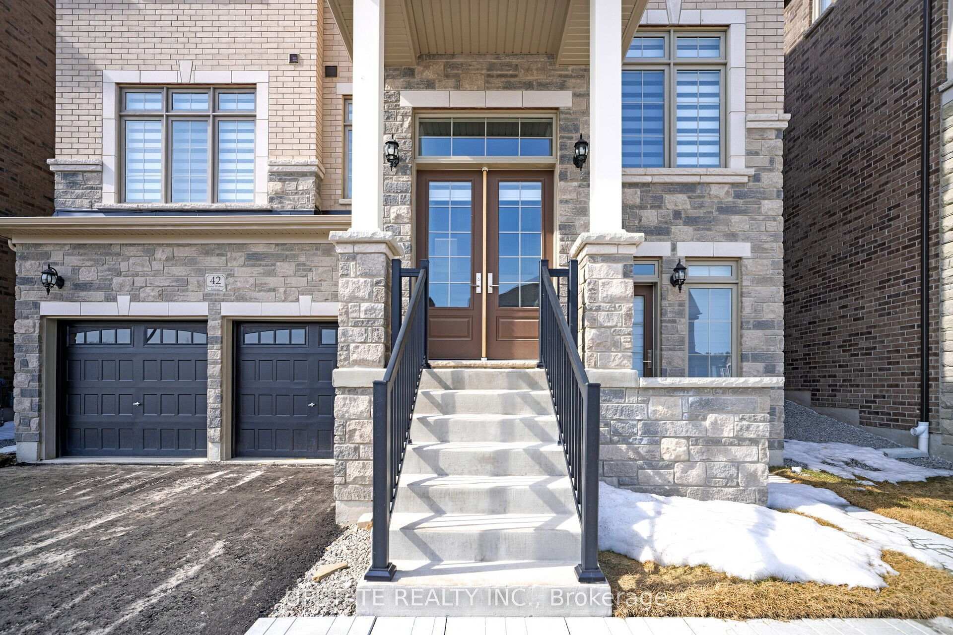 Photo 2 of 42 James Walker Avenue, Caledon, Caledon East — HOMEH