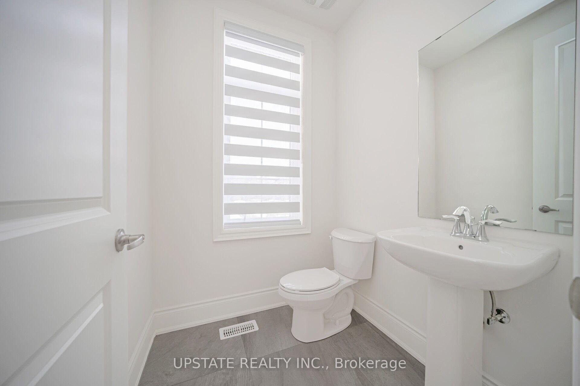 Photo 5 of 42 James Walker Avenue, Caledon, Caledon East — HOMEH