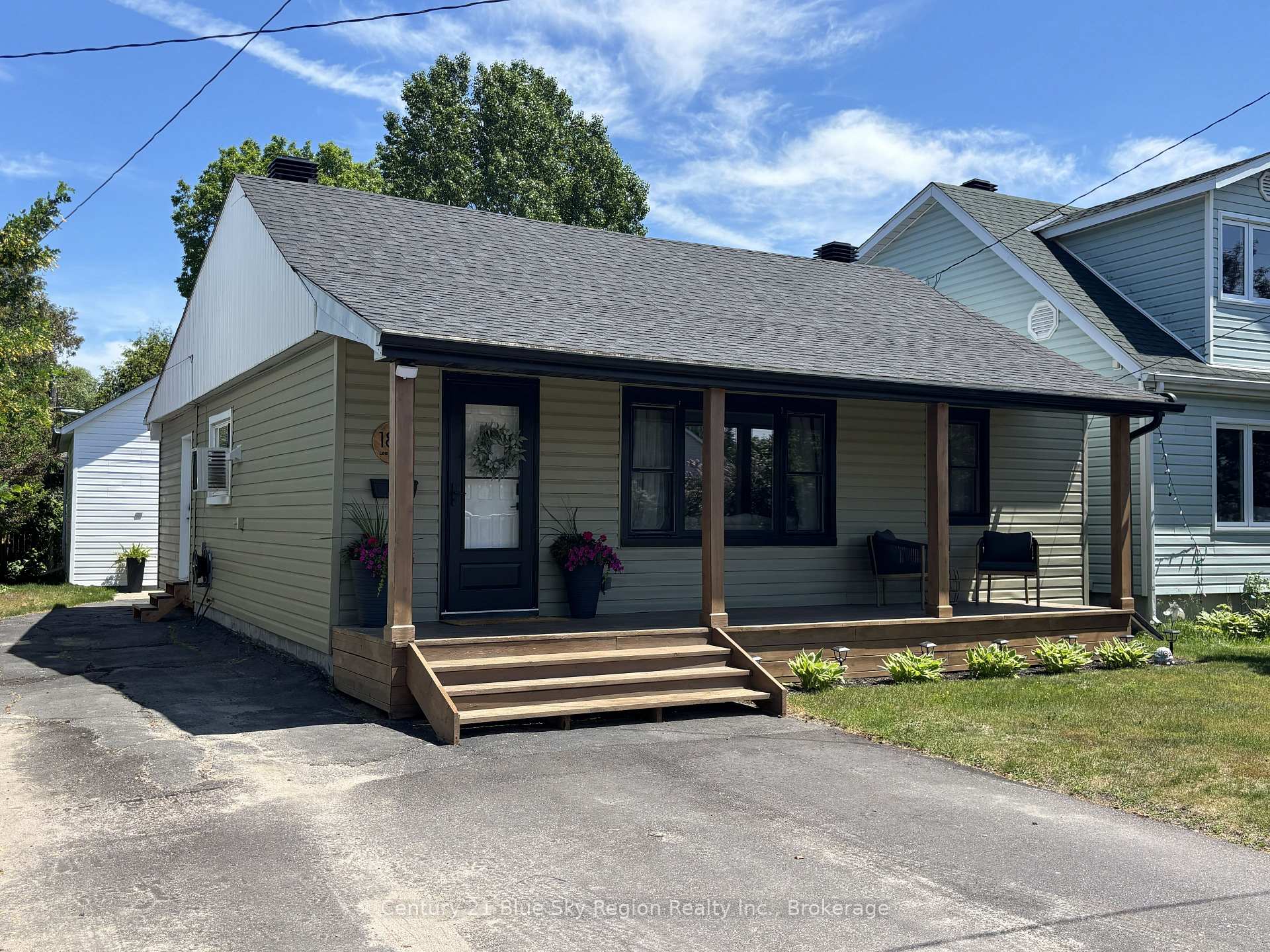Photo 11 of 188 Lee Avenue, North Bay, Ferris — HOMEH