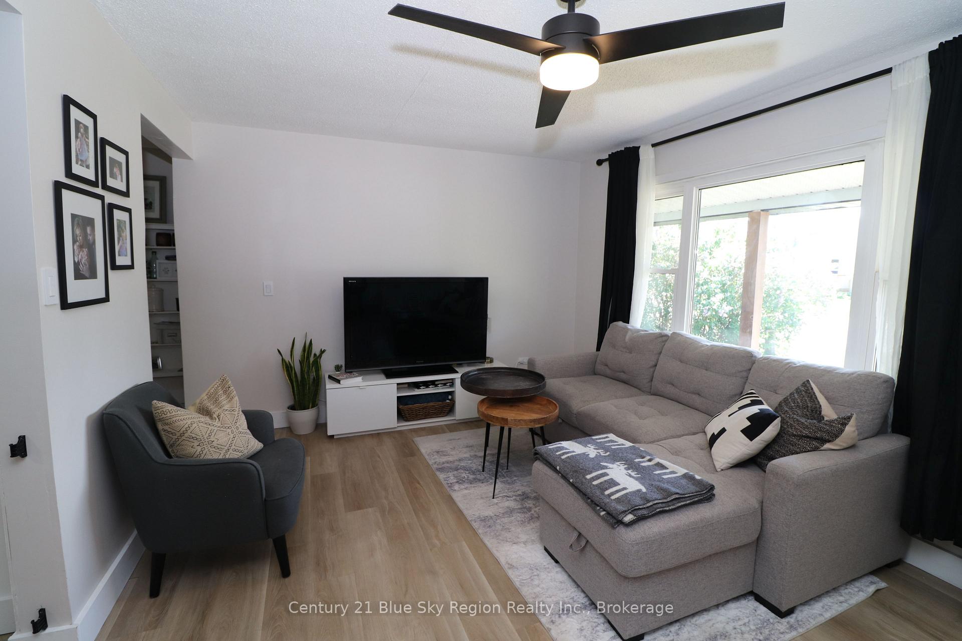 Photo 14 of 188 Lee Avenue, North Bay, Ferris — HOMEH