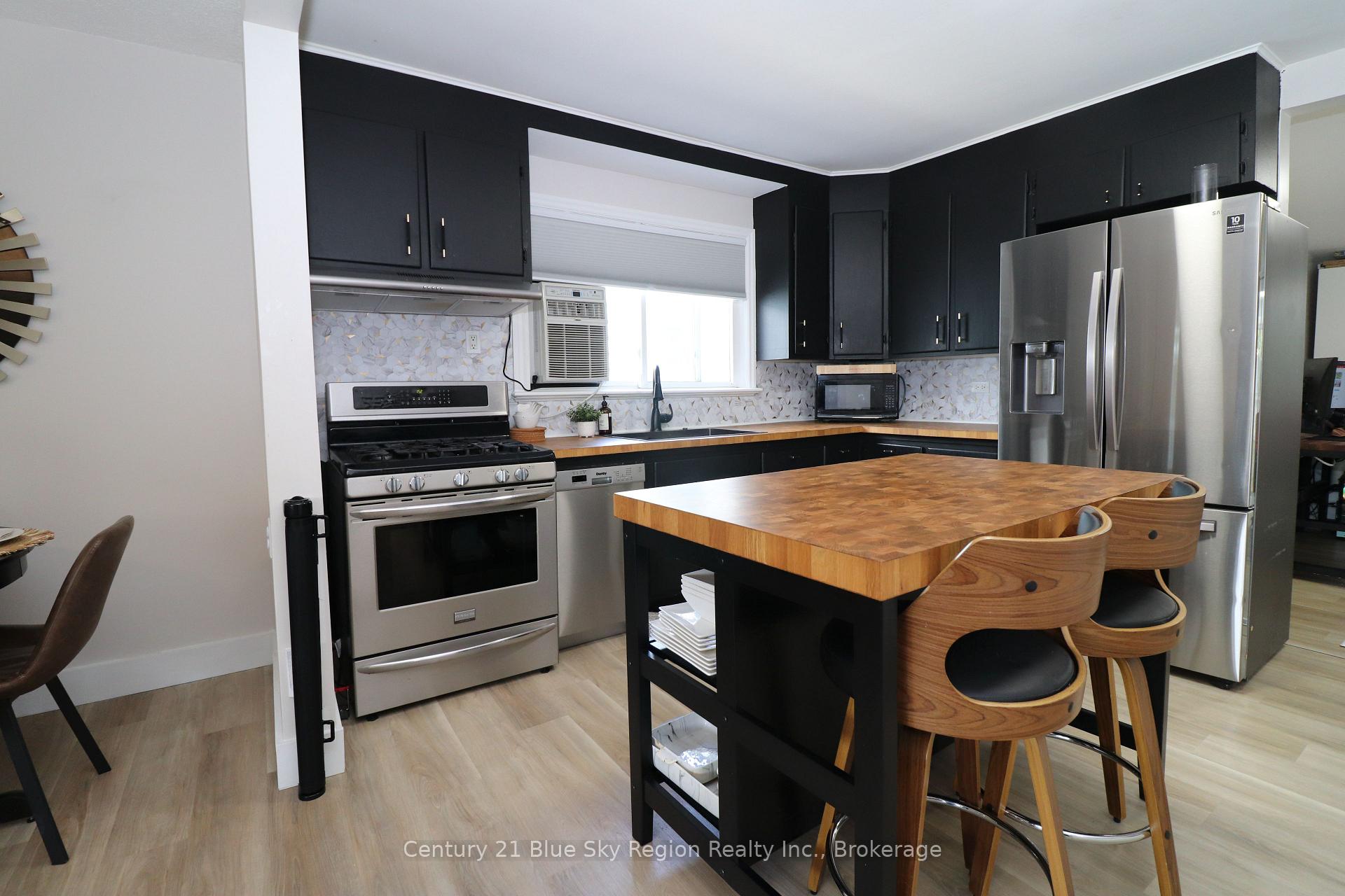 Photo 19 of 188 Lee Avenue, North Bay, Ferris — HOMEH