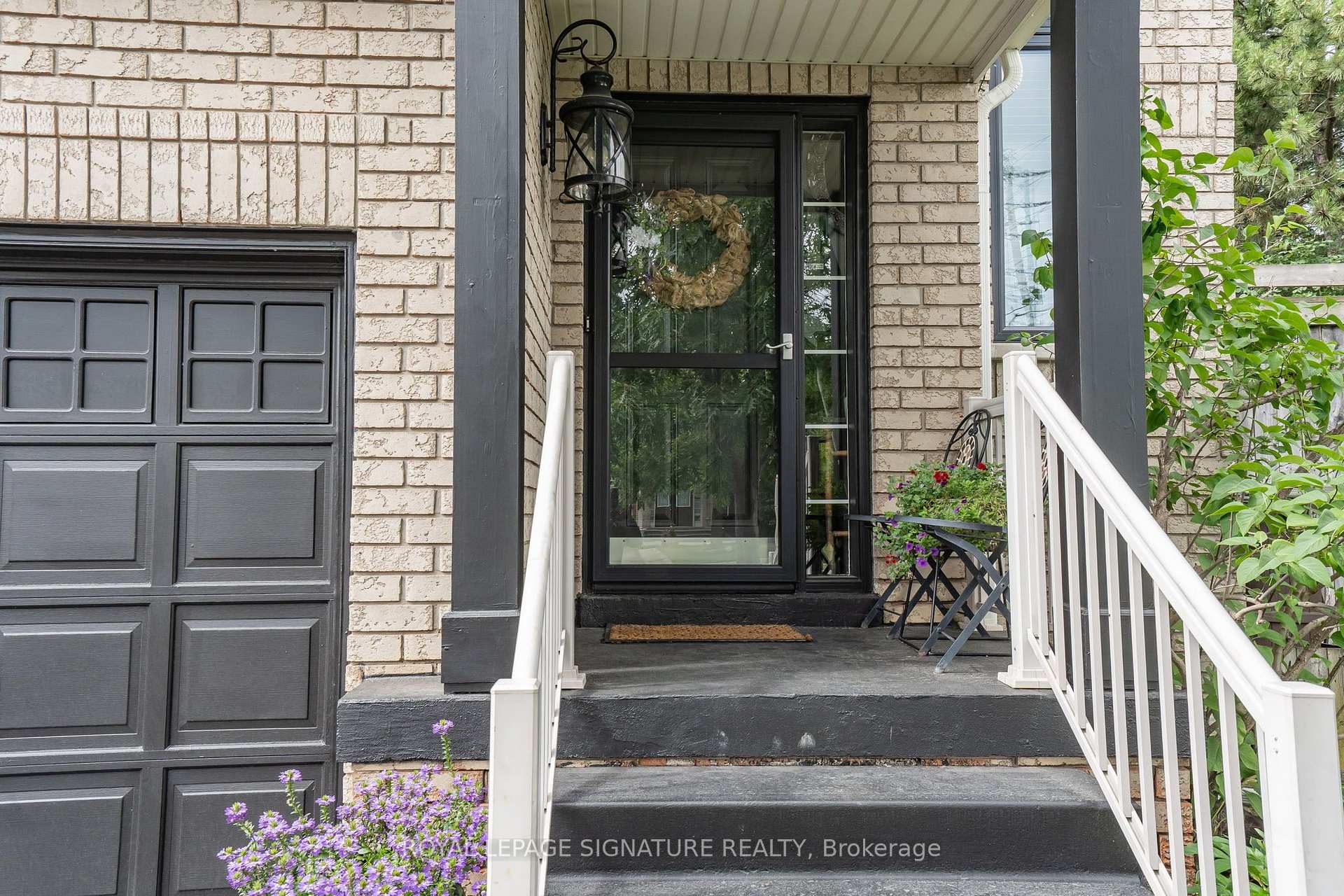 Photo 2 of 348 Edenbrook Hill Drive, Brampton, Fletcher's Meadow — HOMEH