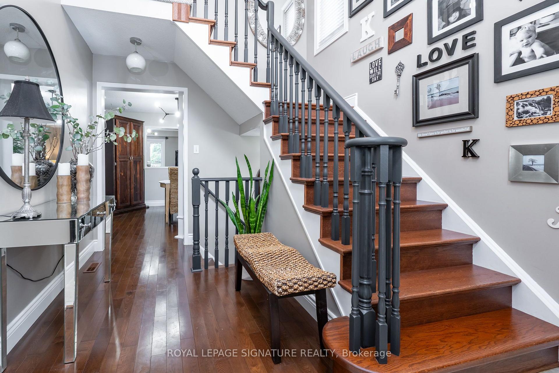 Photo 3 of 348 Edenbrook Hill Drive, Brampton, Fletcher's Meadow — HOMEH