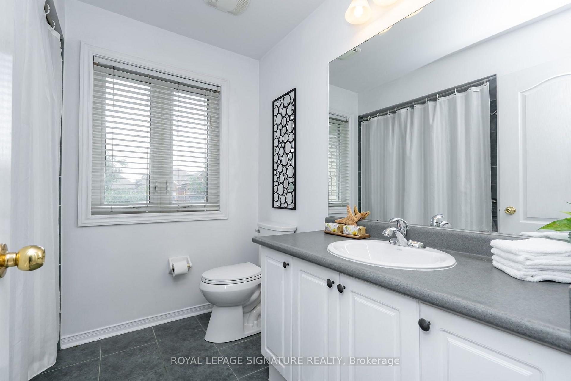 Photo 18 of 348 Edenbrook Hill Drive, Brampton, Fletcher's Meadow — HOMEH