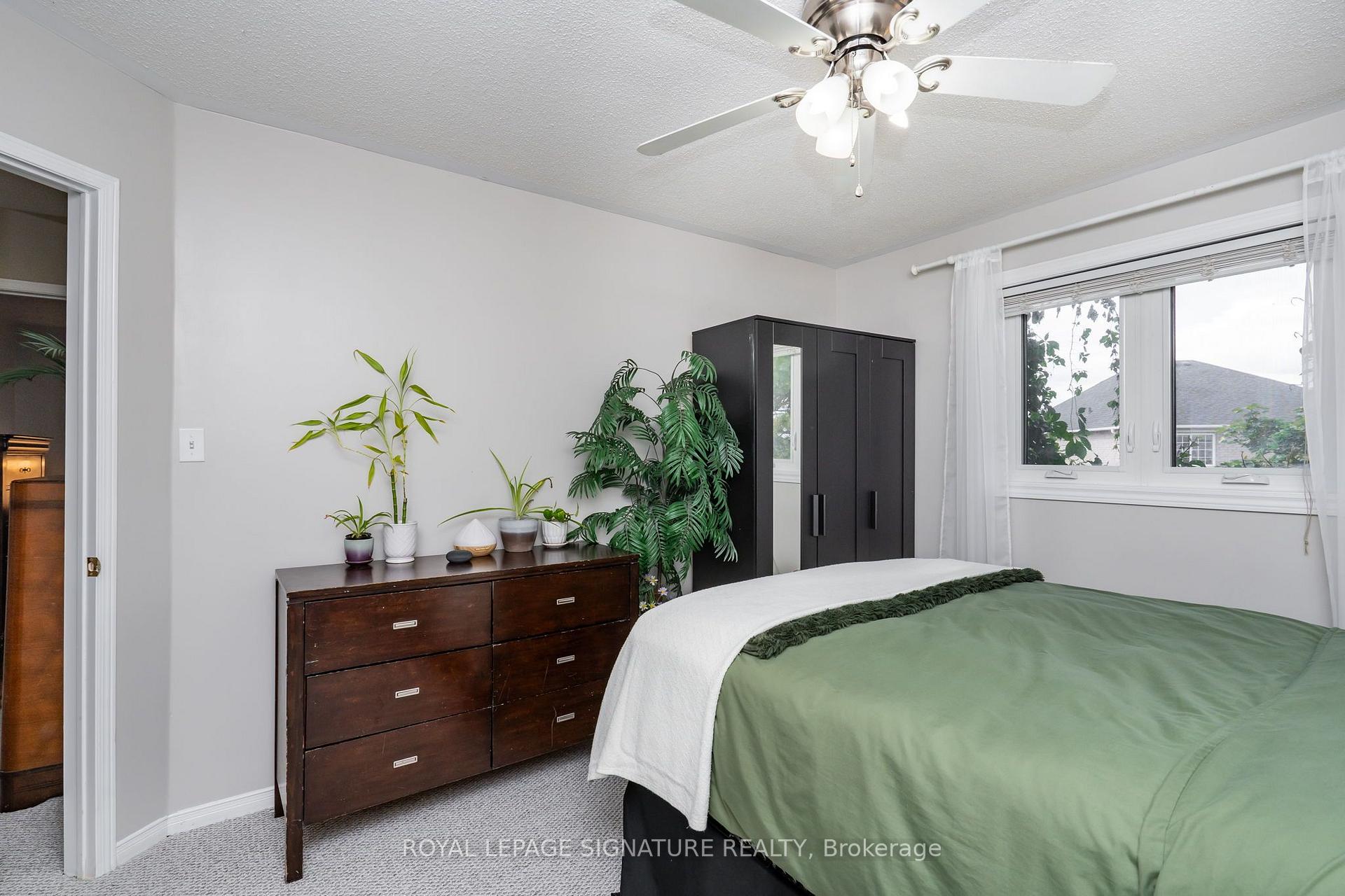 Photo 27 of 348 Edenbrook Hill Drive, Brampton, Fletcher's Meadow — HOMEH
