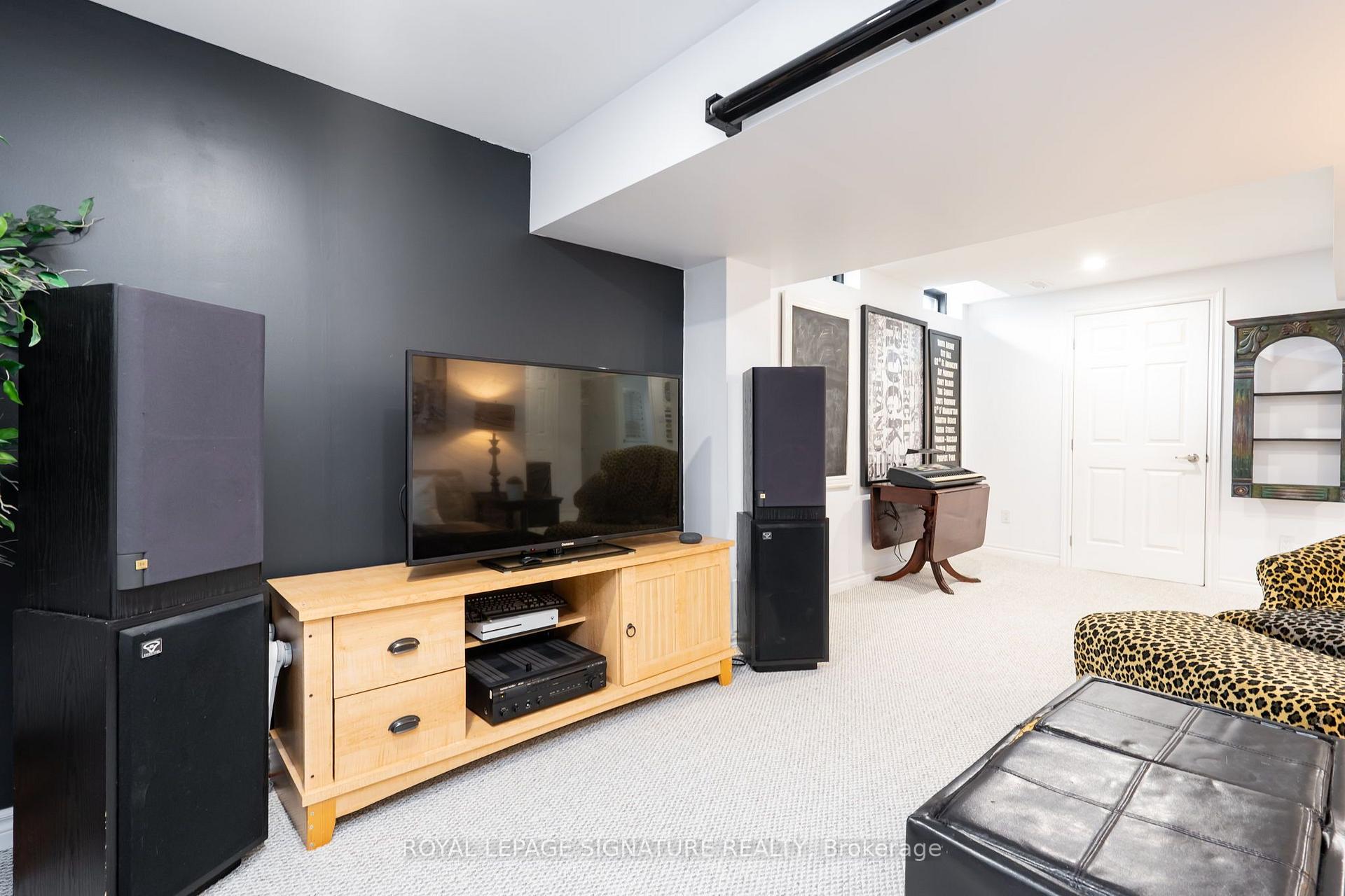 Photo 39 of 348 Edenbrook Hill Drive, Brampton, Fletcher's Meadow — HOMEH