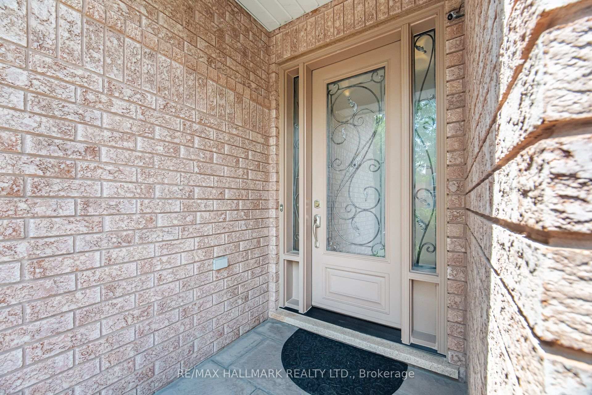 Photo 4 of 116 Beare Trail, Newmarket, Woodland Hill — HOMEH