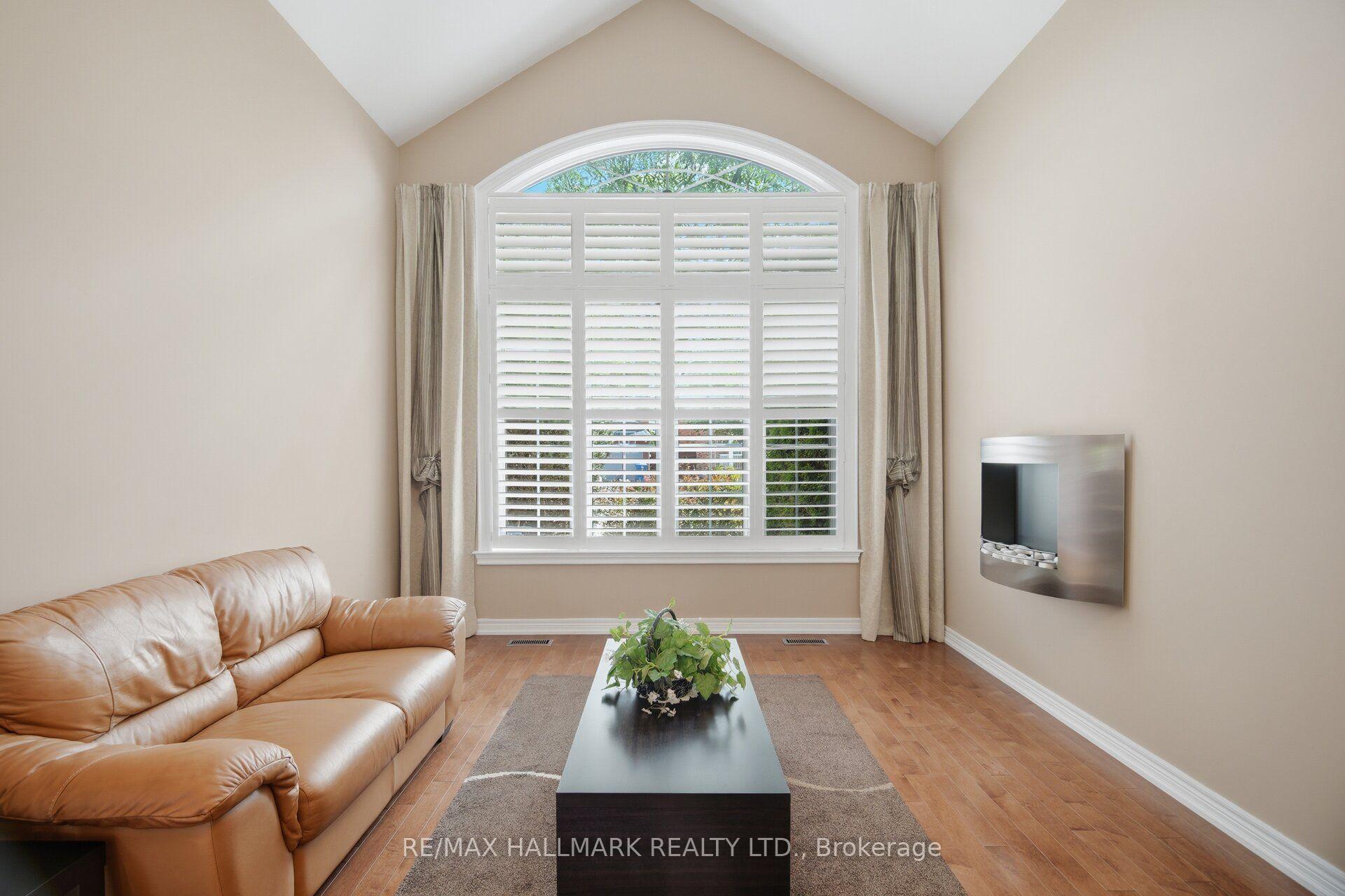 Photo 7 of 116 Beare Trail, Newmarket, Woodland Hill — HOMEH