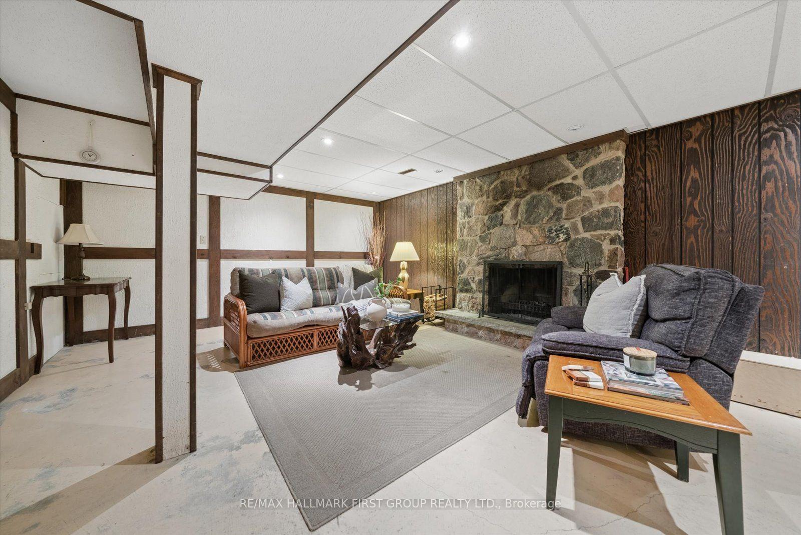 Photo 14 of 648 Creekview Circle, Pickering, West Shore — HOMEH