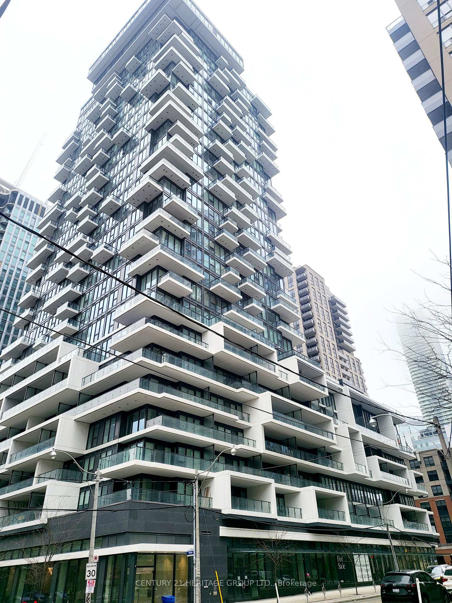 Front of Unit 613, 77 Shuter Street