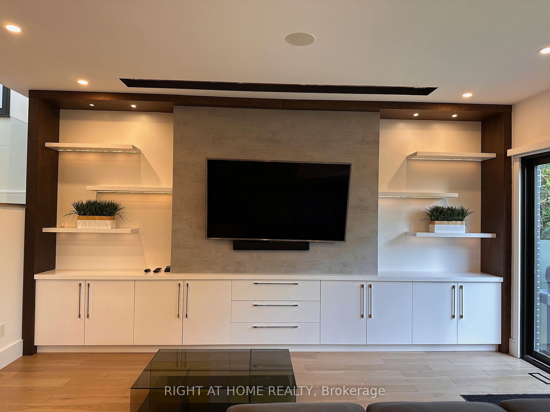 Photo 13 of 75 Dunblaine Avenue, Toronto, Bedford Park-Nortown — HOMEH