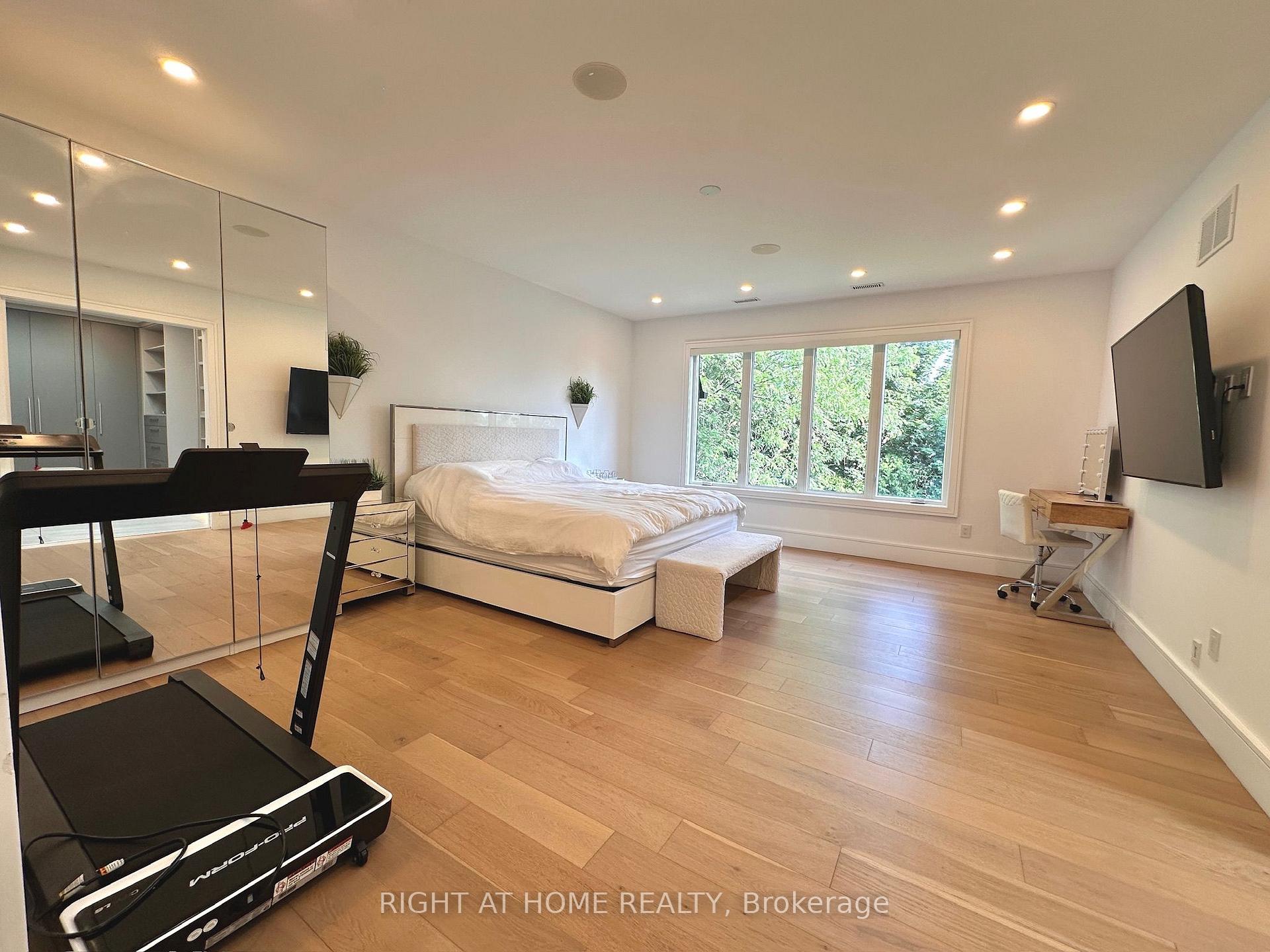 Photo 15 of 75 Dunblaine Avenue, Toronto, Bedford Park-Nortown — HOMEH