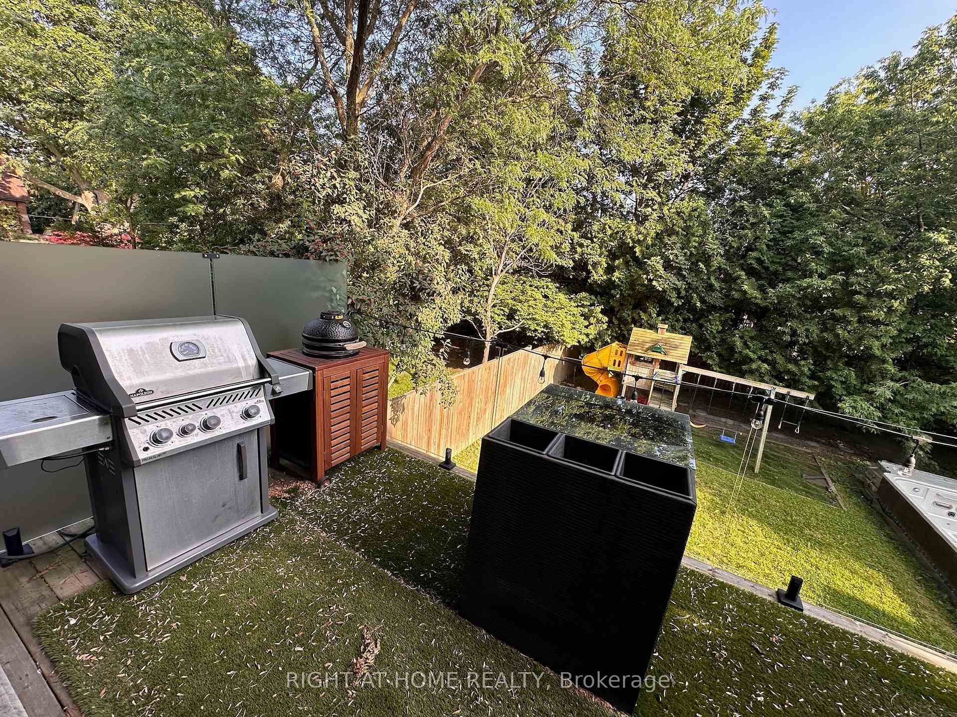 Photo 33 of 75 Dunblaine Avenue, Toronto, Bedford Park-Nortown — HOMEH