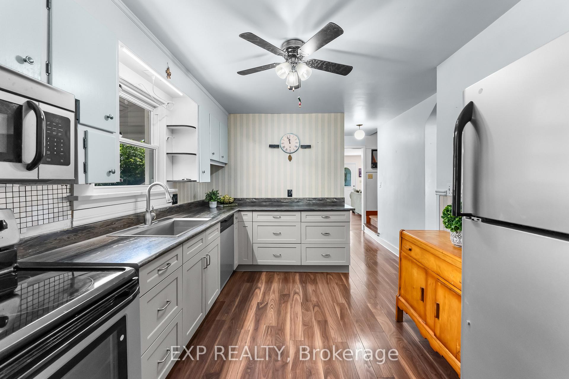 Photo 2 of 39 Mcdonald Avenue, Thorold, Thorold Downtown — HOMEH
