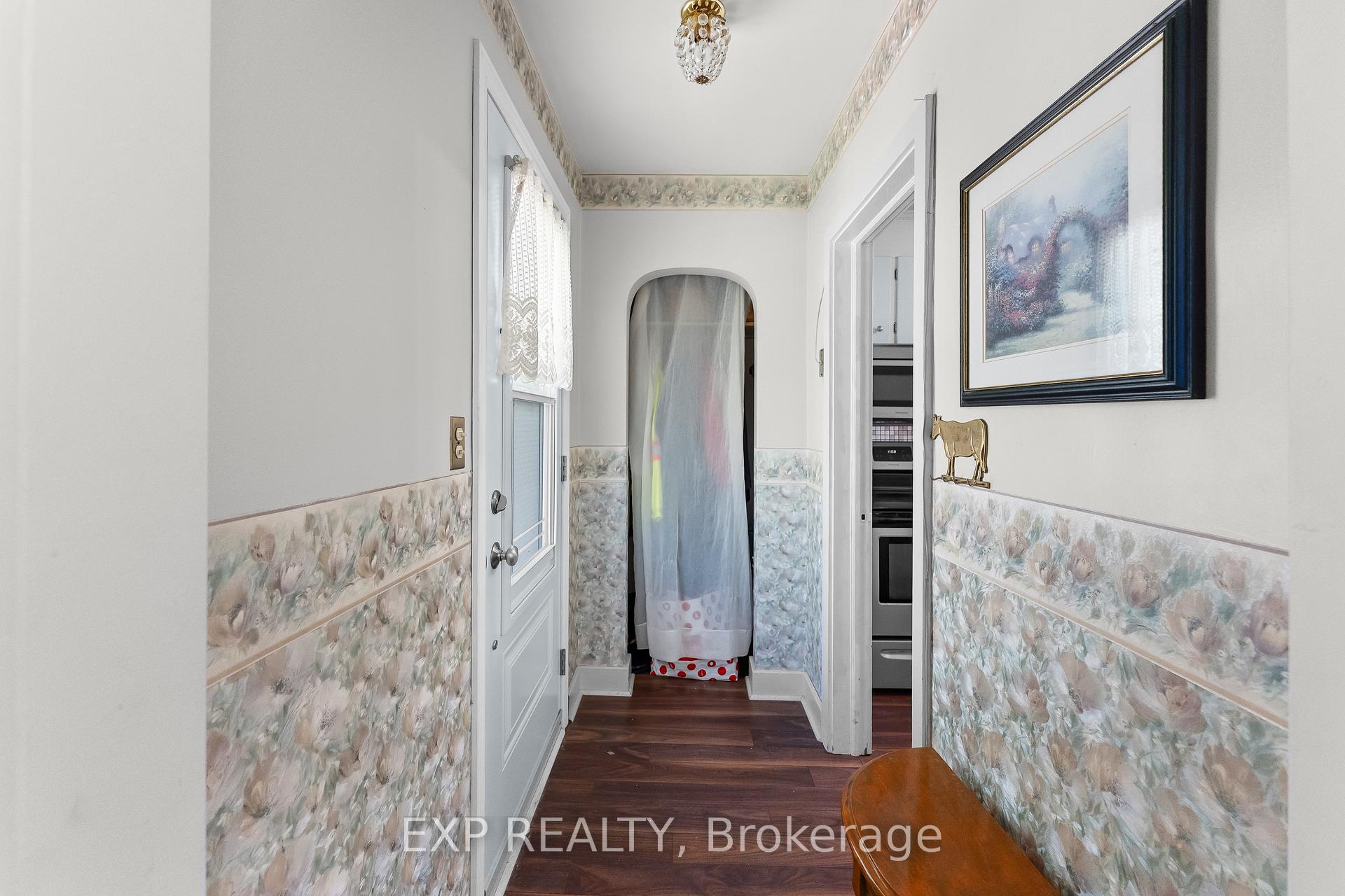 Photo 10 of 39 Mcdonald Avenue, Thorold, Thorold Downtown — HOMEH