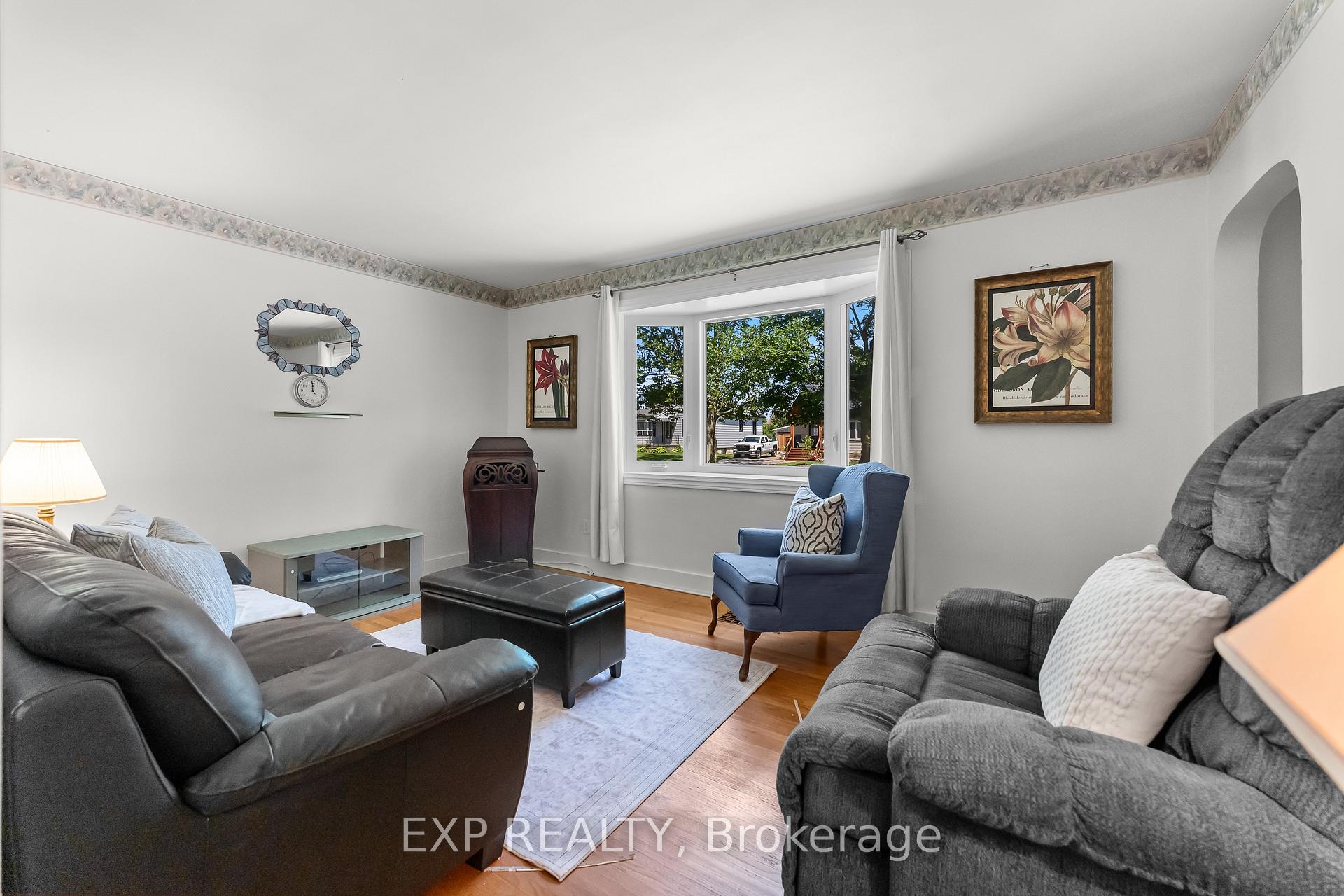 Photo 12 of 39 Mcdonald Avenue, Thorold, Thorold Downtown — HOMEH