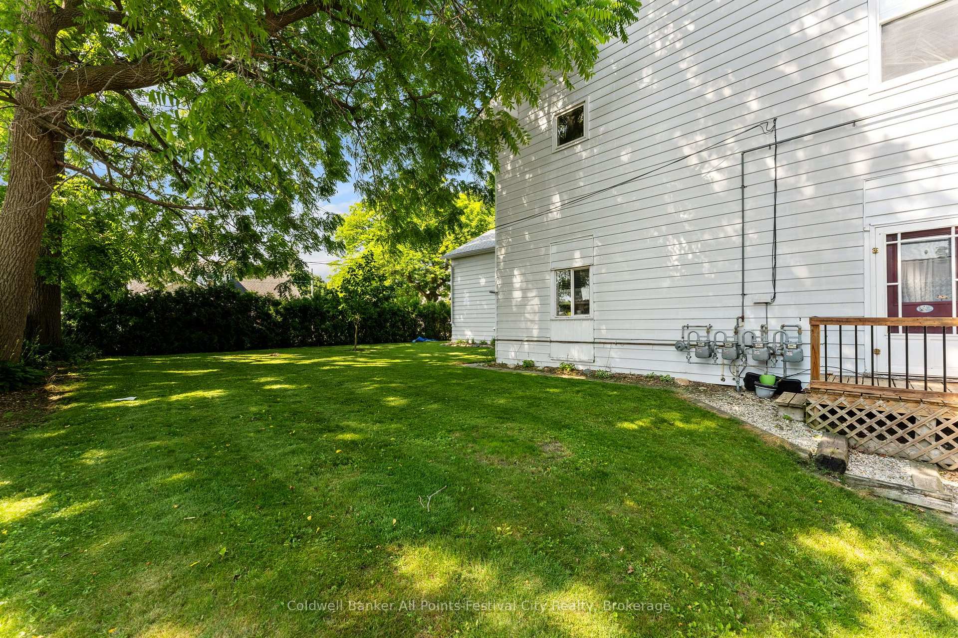 Photo 4 of 47 Elgin Avenue W, Goderich, Goderich (Town) — HOMEH