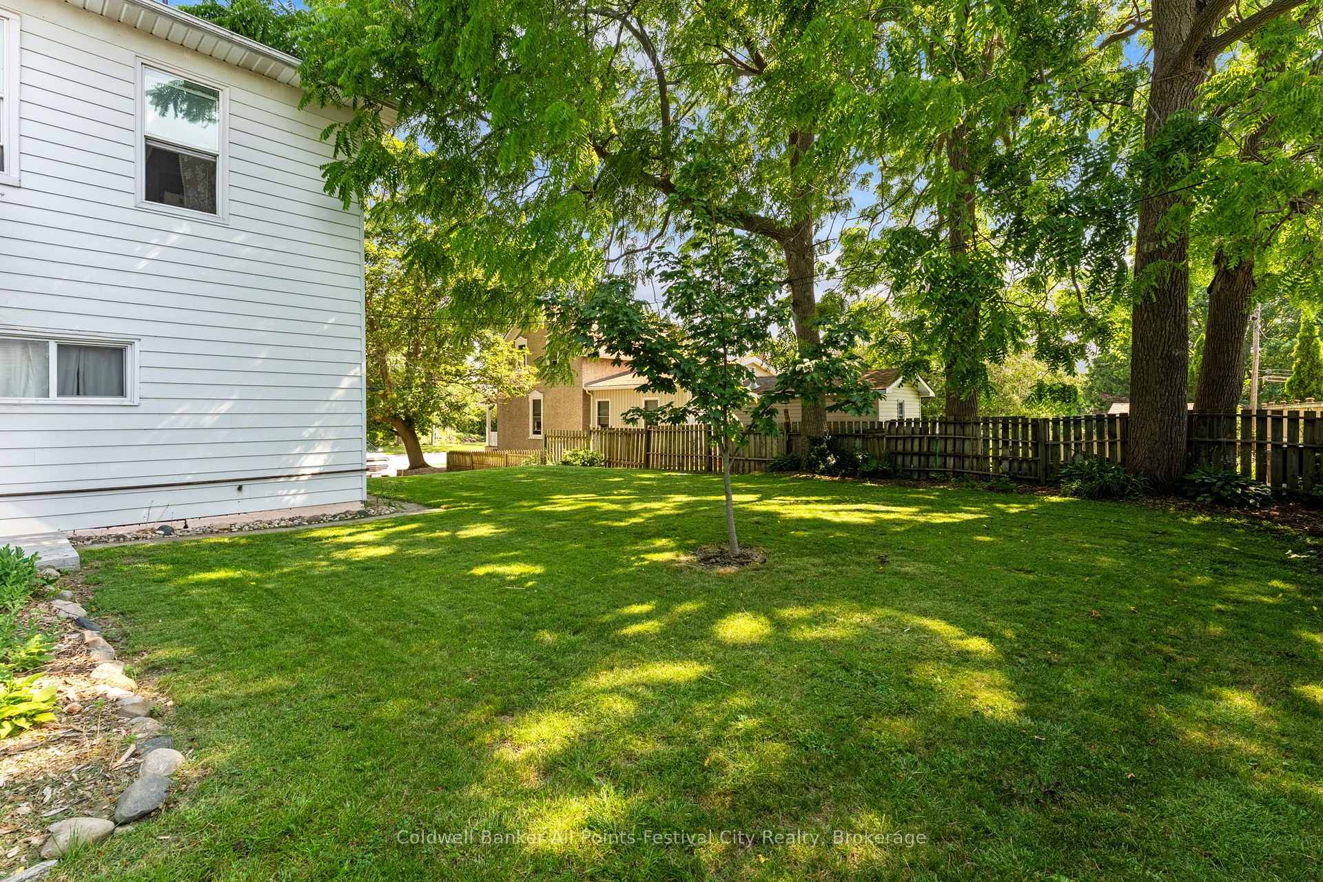 Photo 21 of 47 Elgin Avenue W, Goderich, Goderich (Town) — HOMEH