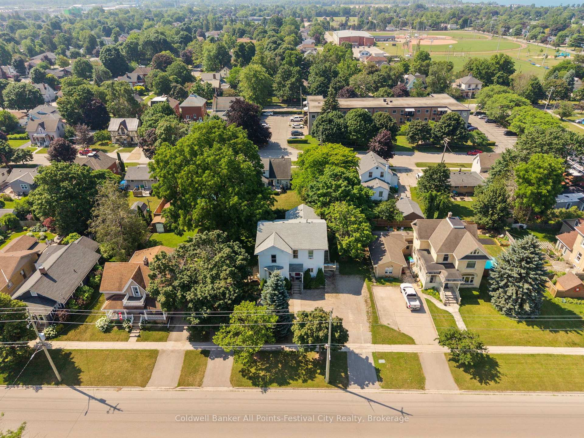 Photo 28 of 47 Elgin Avenue W, Goderich, Goderich (Town) — HOMEH