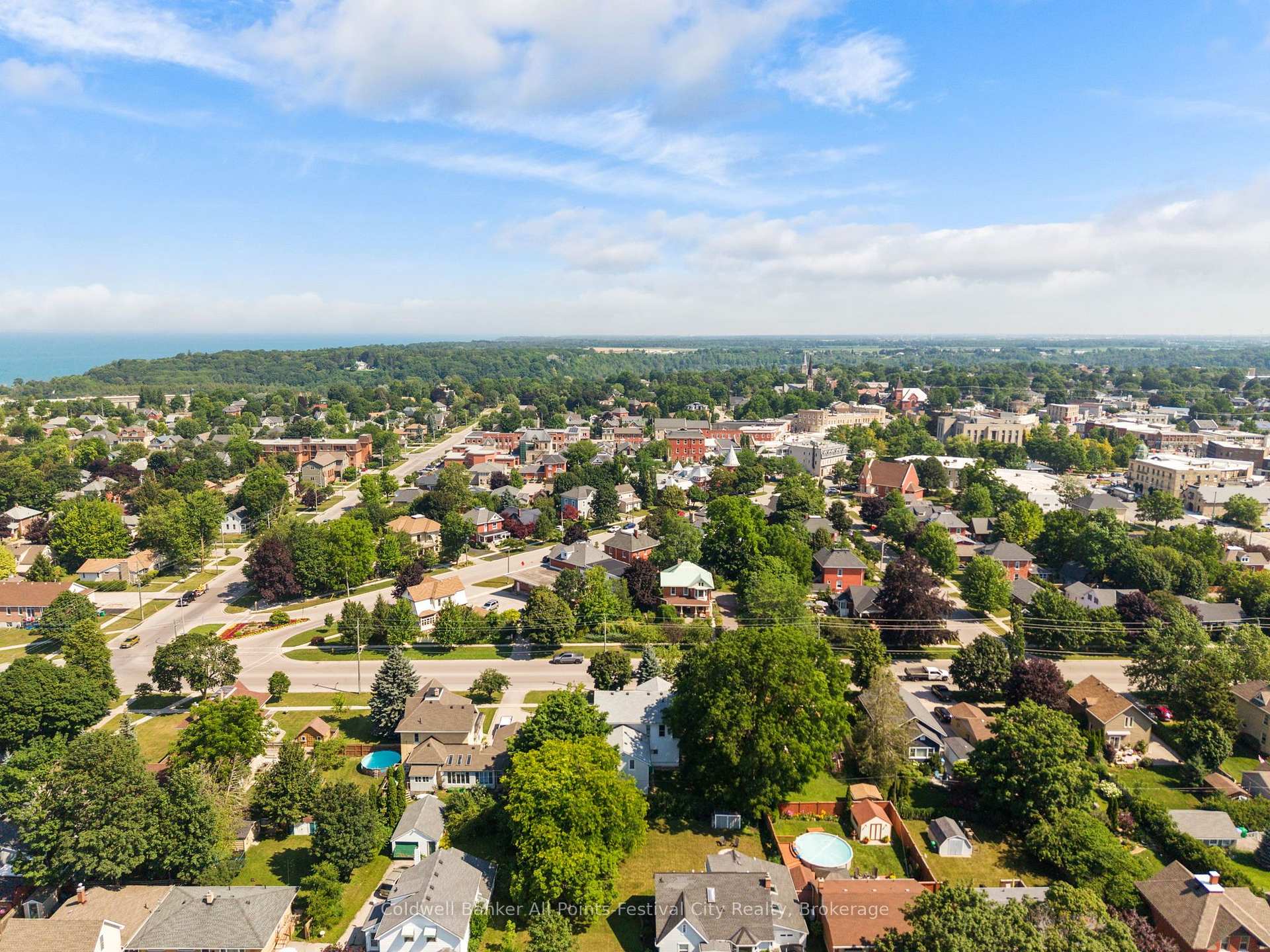 Photo 33 of 47 Elgin Avenue W, Goderich, Goderich (Town) — HOMEH
