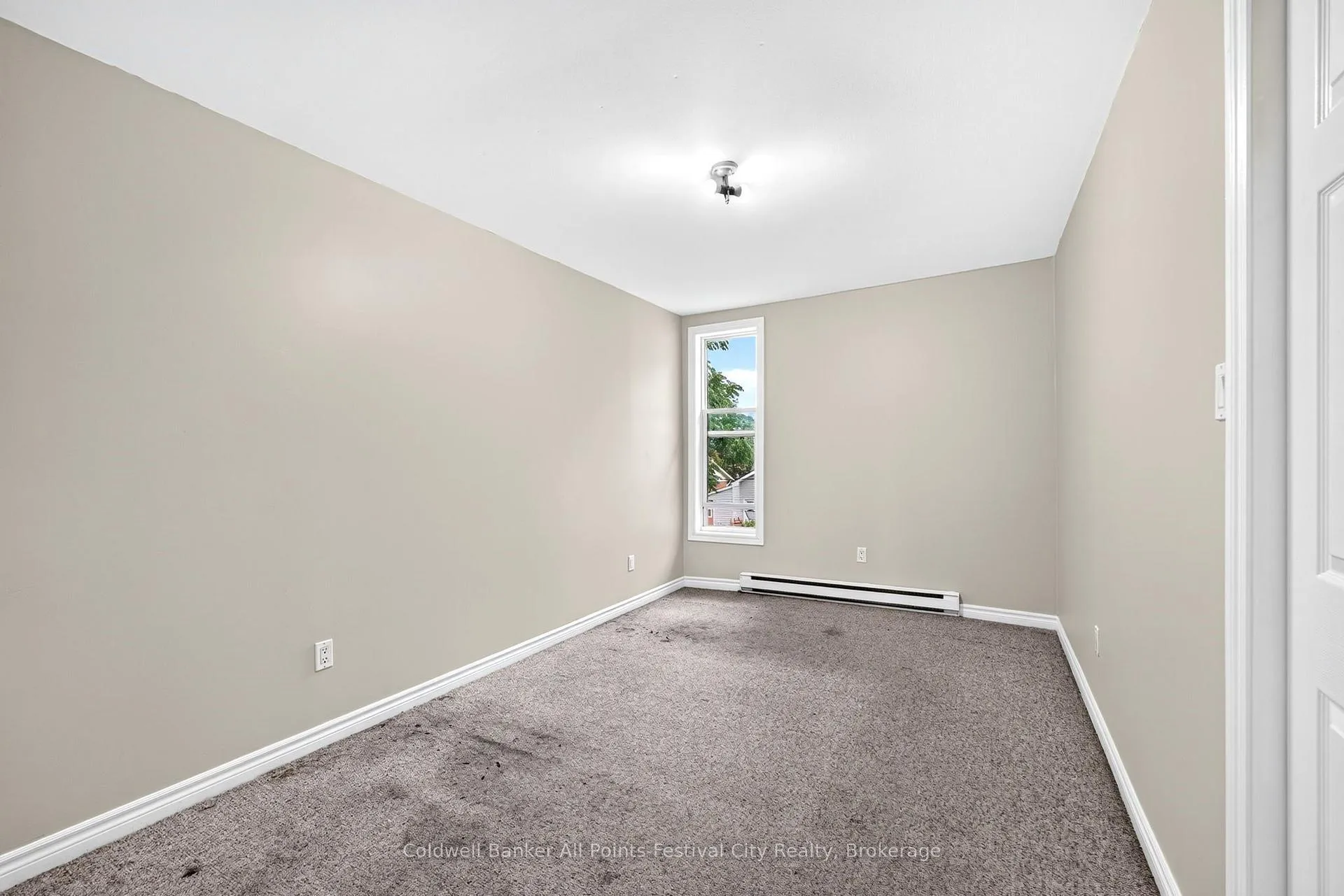 Photo 16 of 47 Elgin Avenue W, Goderich, Goderich (Town) — HOMEH