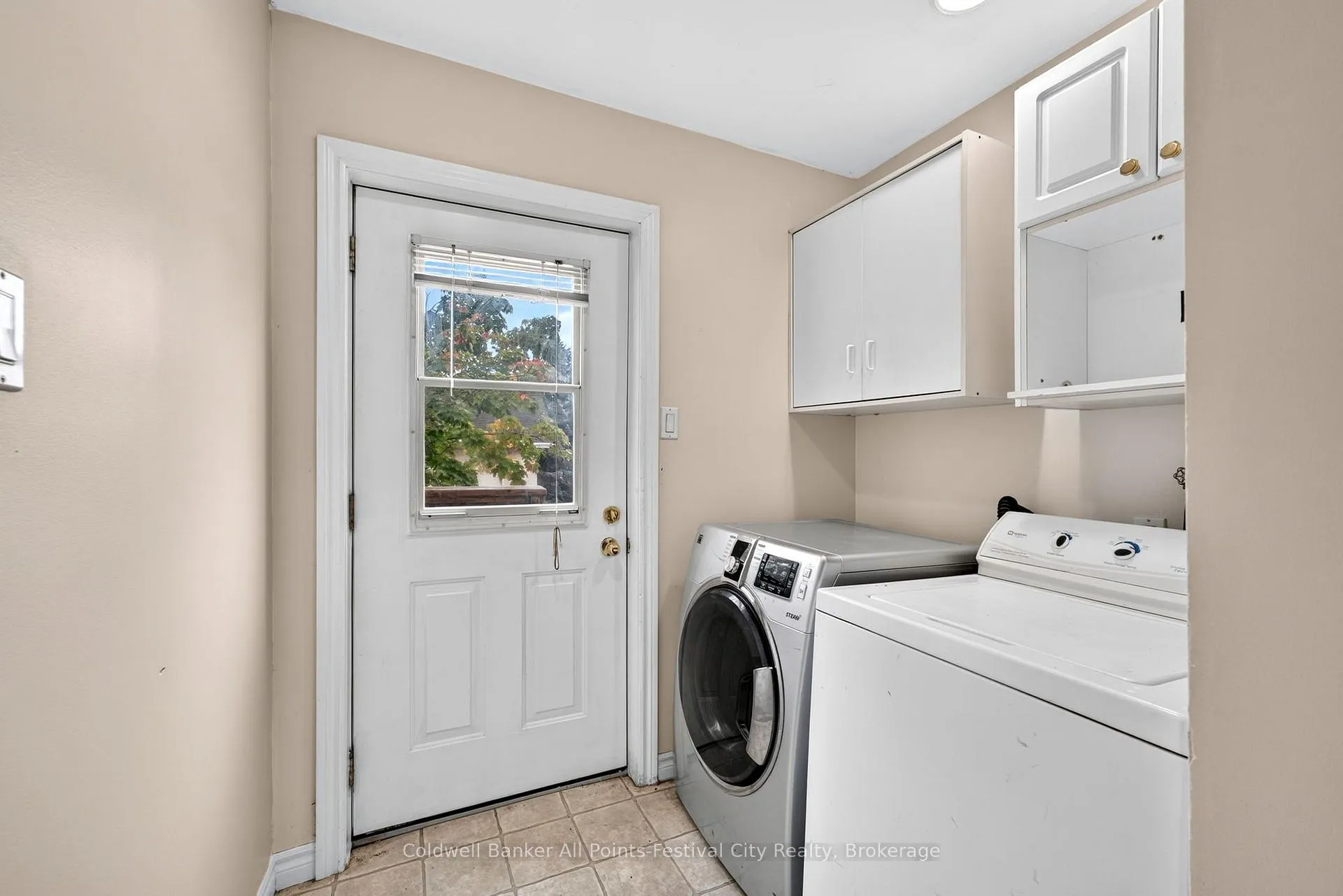 Photo 19 of 47 Elgin Avenue W, Goderich, Goderich (Town) — HOMEH