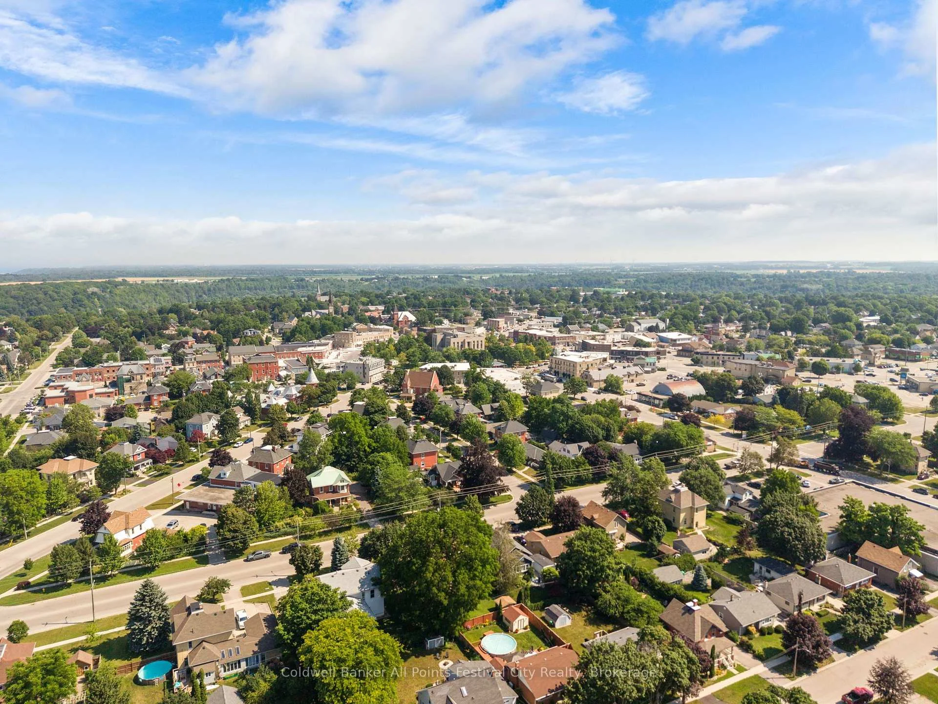 Photo 22 of 47 Elgin Avenue W, Goderich, Goderich (Town) — HOMEH
