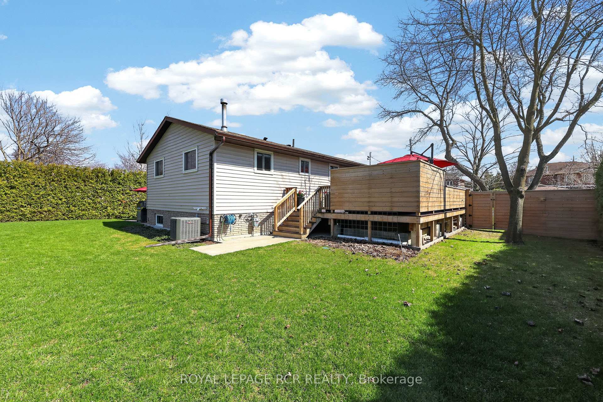 Photo 28 of 190 Parkview Road, Georgina, Keswick North — HOMEH