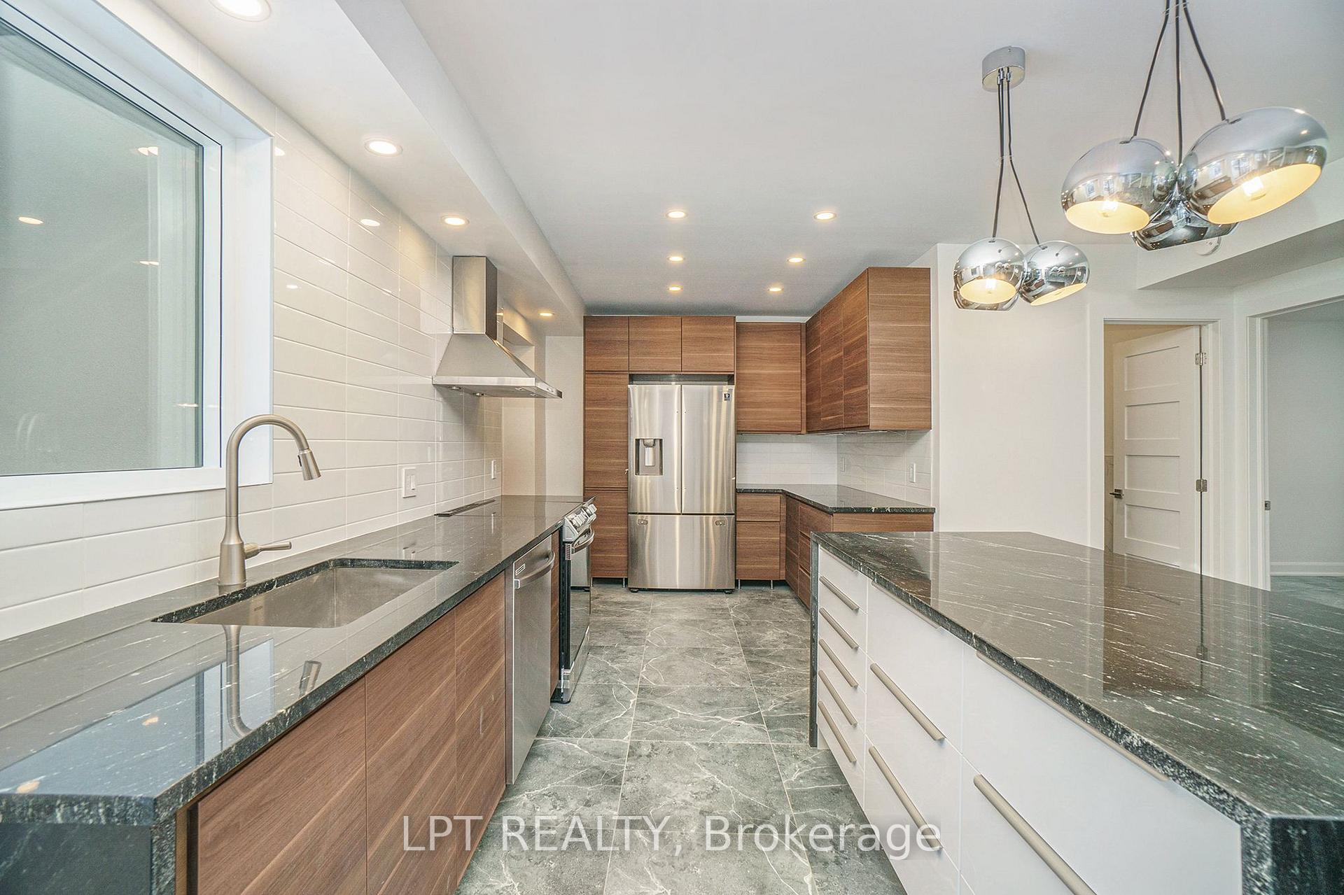 Photo 9 of 2112 Alta Vista Drive, Ottawa, Applewood Acres — HOMEH