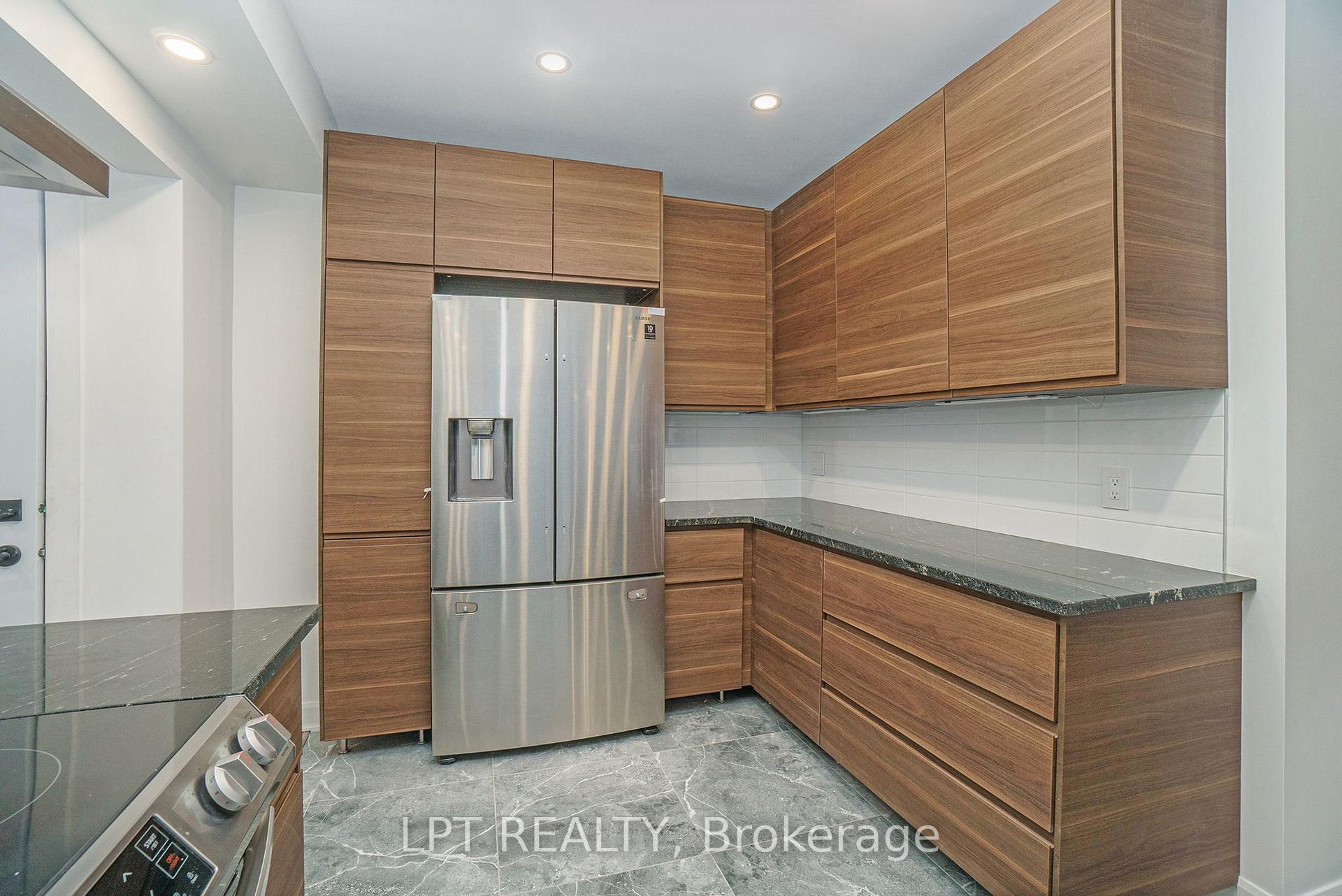 Photo 10 of 2112 Alta Vista Drive, Ottawa, Applewood Acres — HOMEH