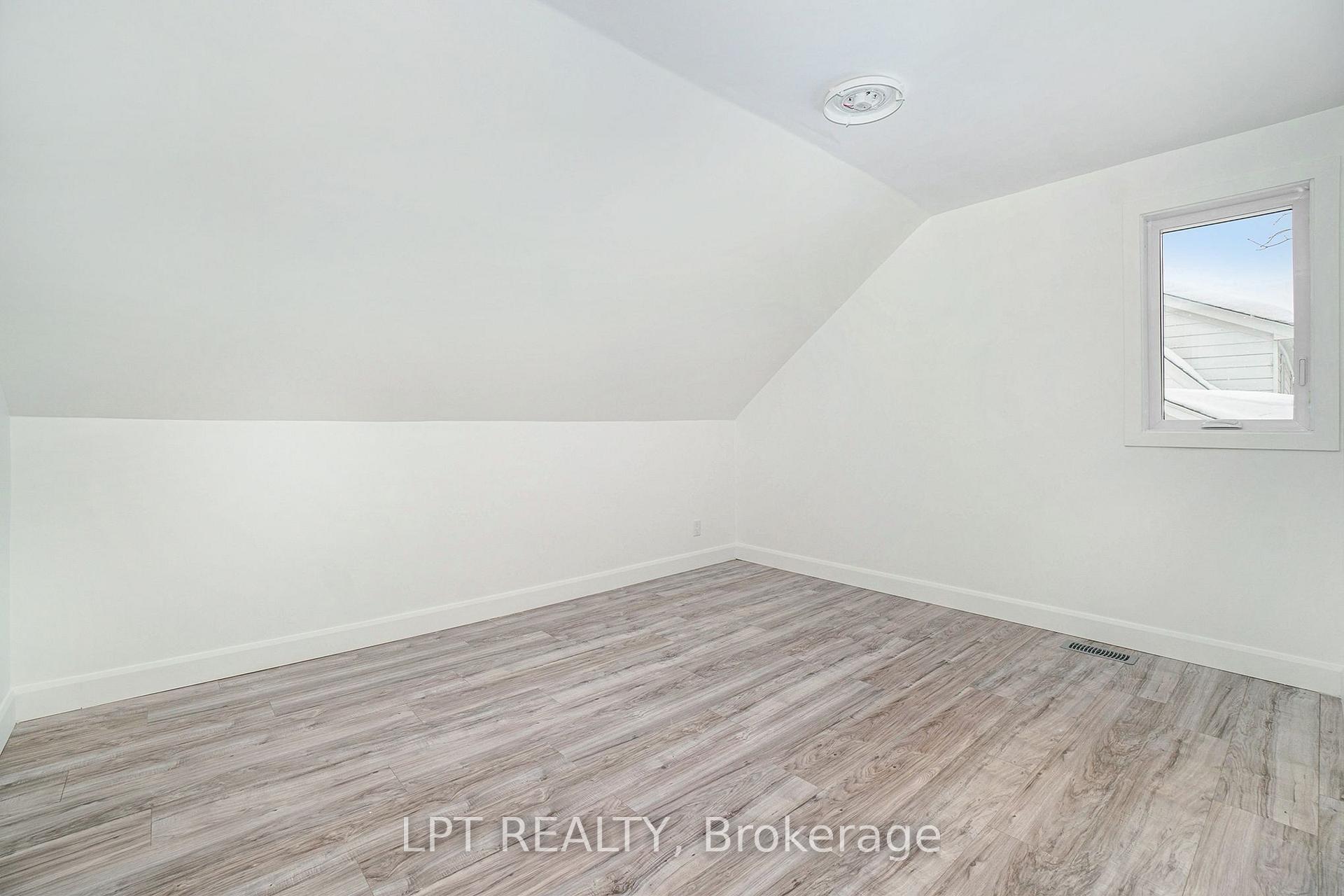 Photo 20 of 2112 Alta Vista Drive, Ottawa, Applewood Acres — HOMEH