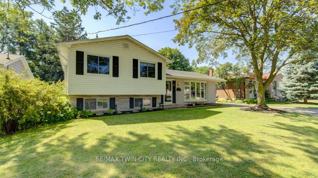 Photo 2 of 61 Windsor Street, Guelph, Riverside Park — HOMEH