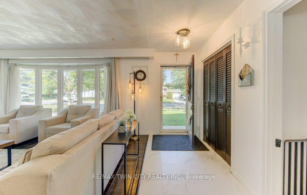 Photo 5 of 61 Windsor Street, Guelph, Riverside Park — HOMEH