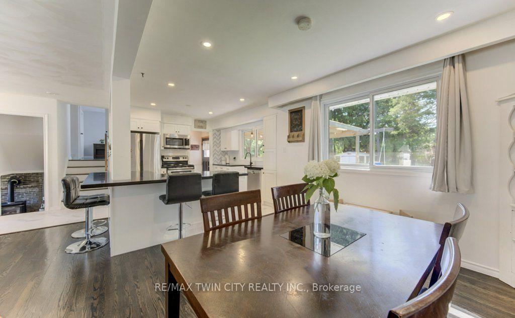 Photo 11 of 61 Windsor Street, Guelph, Riverside Park — HOMEH