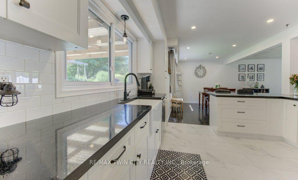 Photo 21 of 61 Windsor Street, Guelph, Riverside Park — HOMEH