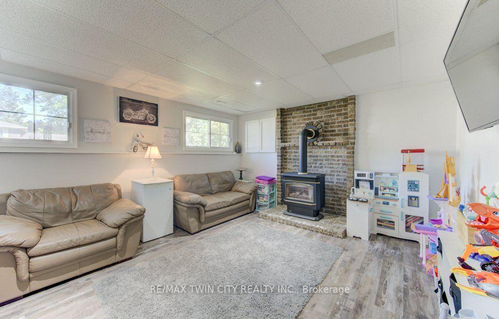 Photo 30 of 61 Windsor Street, Guelph, Riverside Park — HOMEH