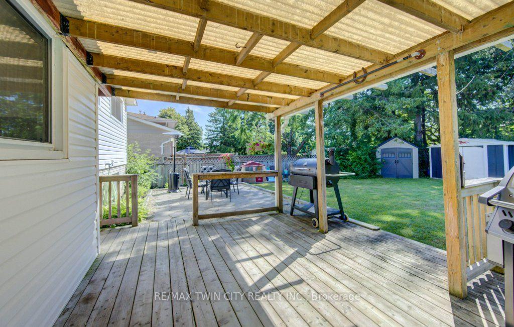 Photo 33 of 61 Windsor Street, Guelph, Riverside Park — HOMEH