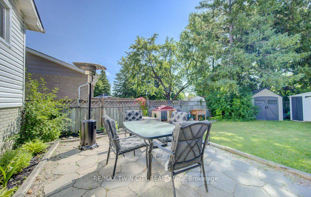 Photo 34 of 61 Windsor Street, Guelph, Riverside Park — HOMEH