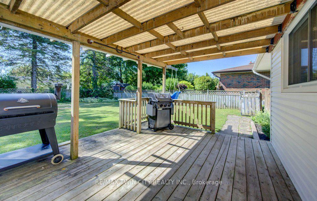 Photo 35 of 61 Windsor Street, Guelph, Riverside Park — HOMEH