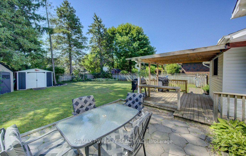 Photo 39 of 61 Windsor Street, Guelph, Riverside Park — HOMEH