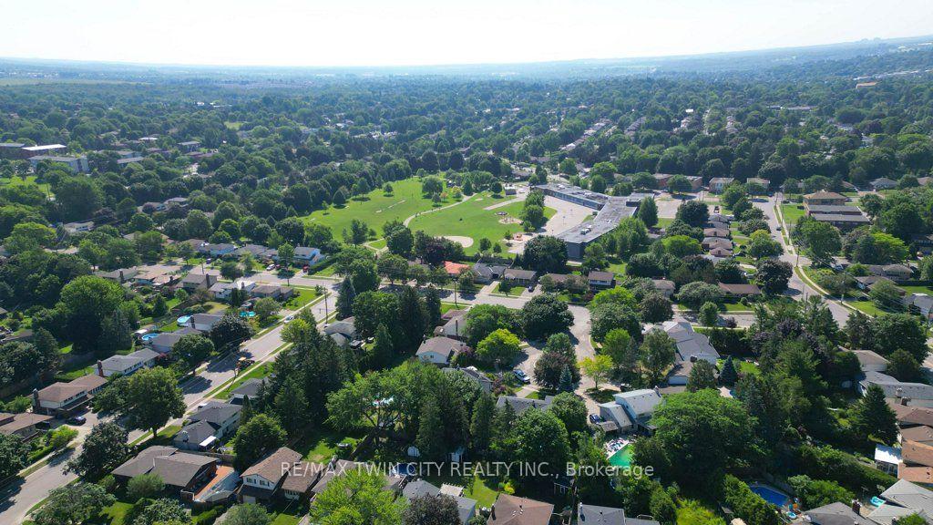 Photo 43 of 61 Windsor Street, Guelph, Riverside Park — HOMEH