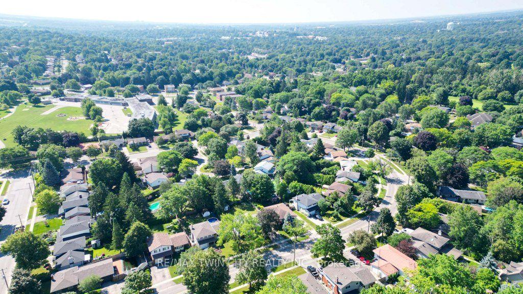 Photo 44 of 61 Windsor Street, Guelph, Riverside Park — HOMEH