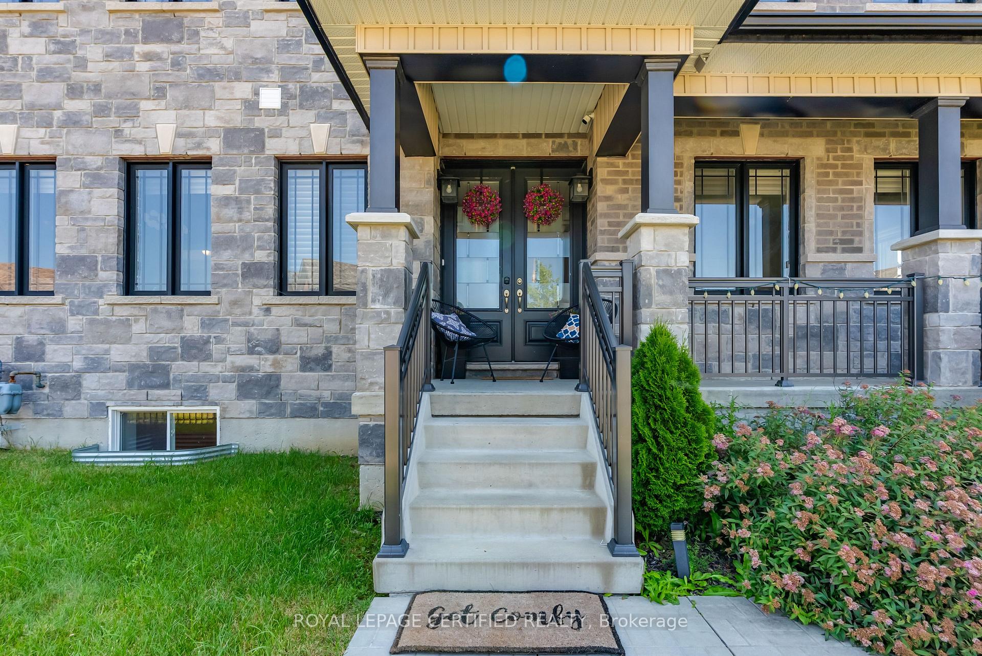 Photo 4 of 126 Walker Boulevard, New Tecumseth, Alliston — HOMEH