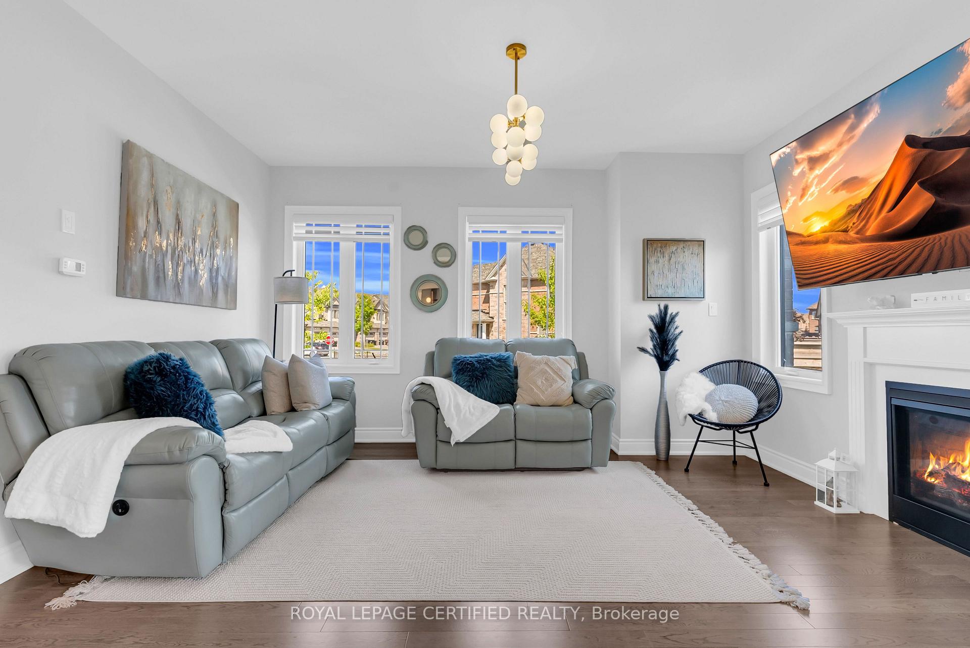Photo 9 of 126 Walker Boulevard, New Tecumseth, Alliston — HOMEH