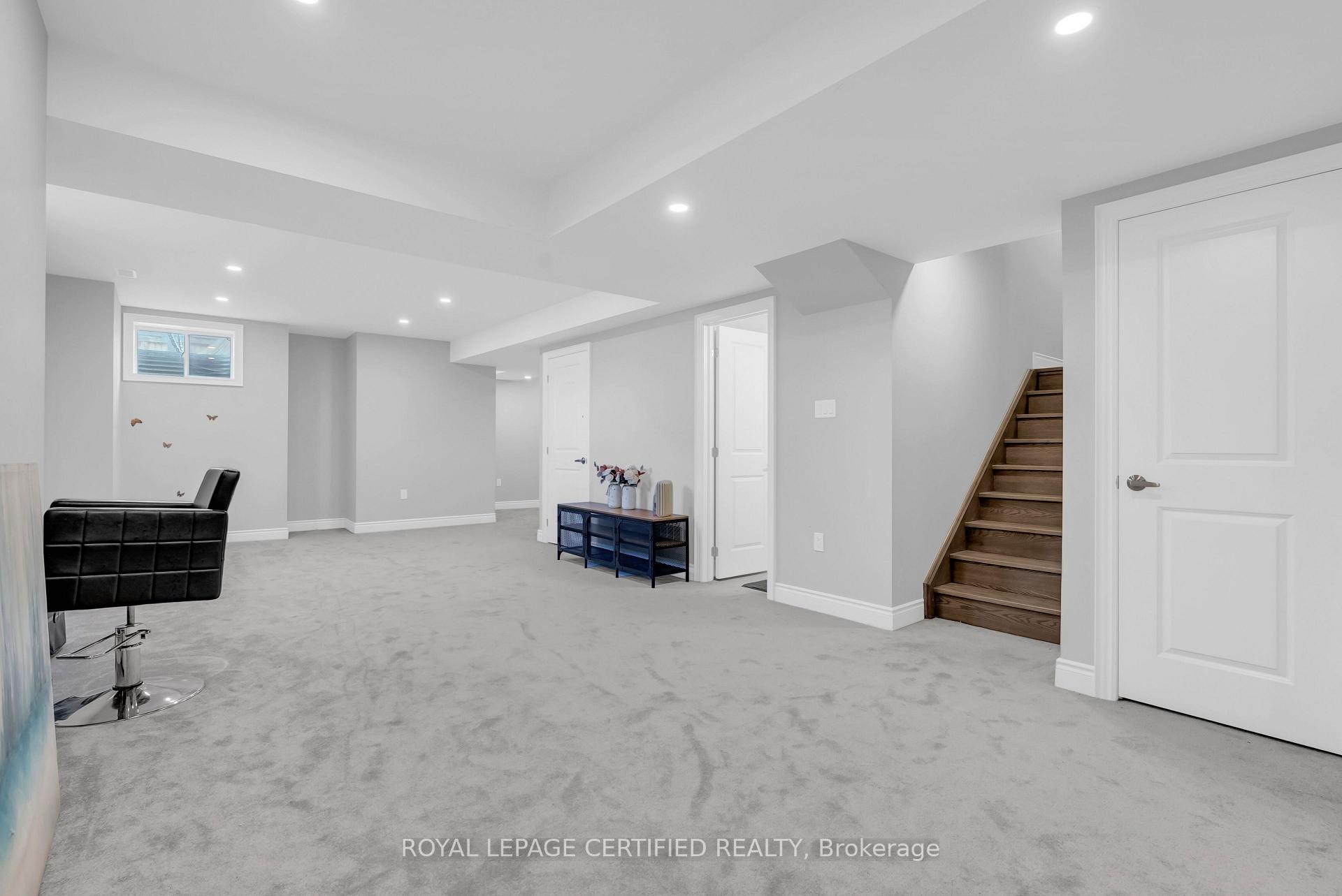 Photo 39 of 126 Walker Boulevard, New Tecumseth, Alliston — HOMEH