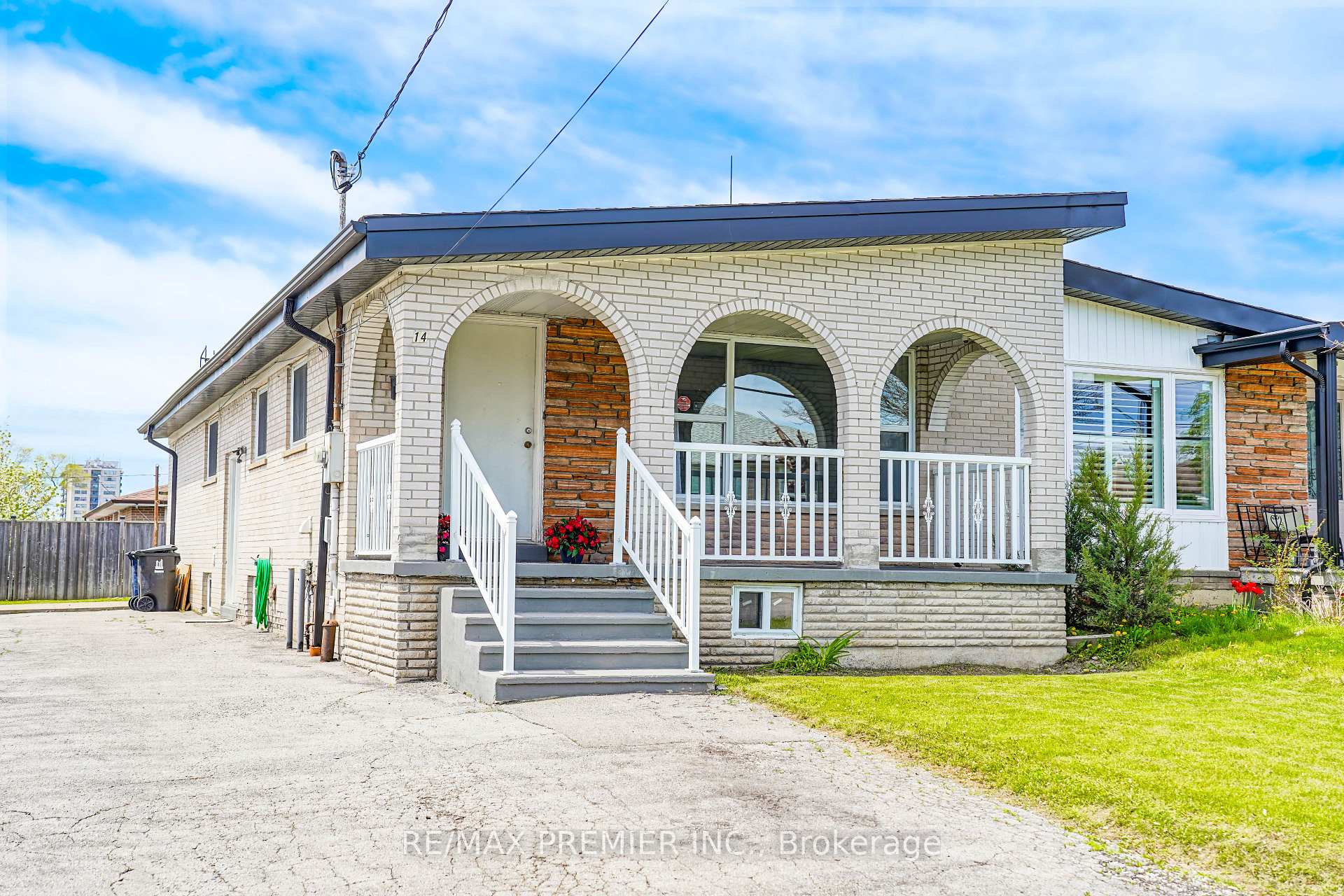 Photo 1 of 14 Yatescastle Drive, North York, Glenfield-Jane Heights — HOMEH