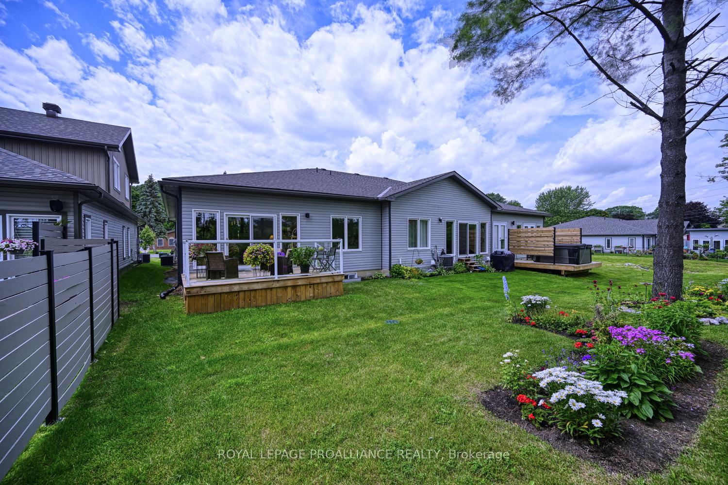 Photo 7 of 57 A Centre Street, Brockville, Brockville — HOMEH