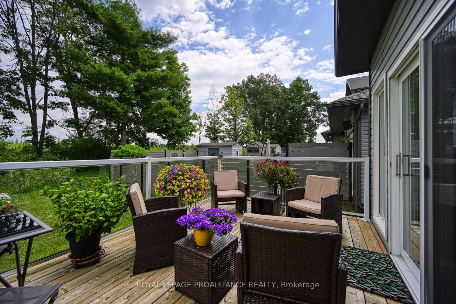 Photo 10 of 57 A Centre Street, Brockville, Brockville — HOMEH
