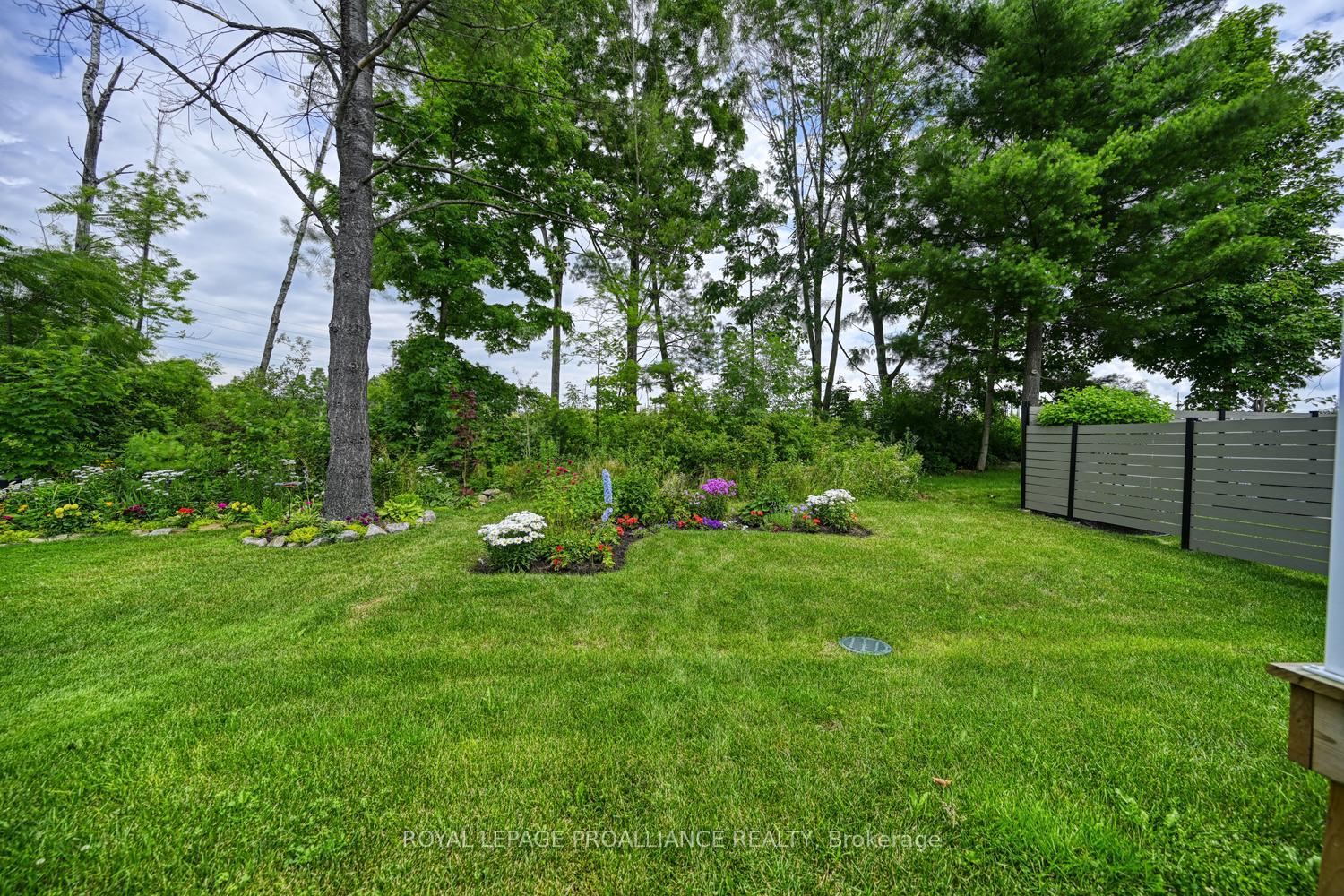 Photo 12 of 57 A Centre Street, Brockville, Brockville — HOMEH